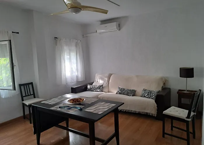 Διαμέρισμα Ole Triana *